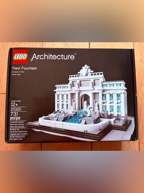 Lego Architecture Trevi Fountain in White with Translucent Blue Accents